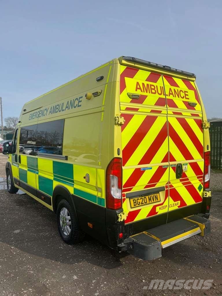 Fiat Ducato A&E Fiat Ducato A&E Vehicle with Stryker Pr Ambulancias