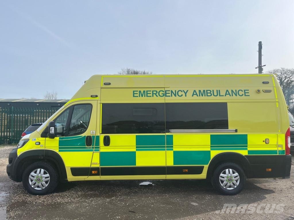 Fiat Ducato A&E Fiat Ducato A&E Vehicle with Stryker Pr Ambulancias