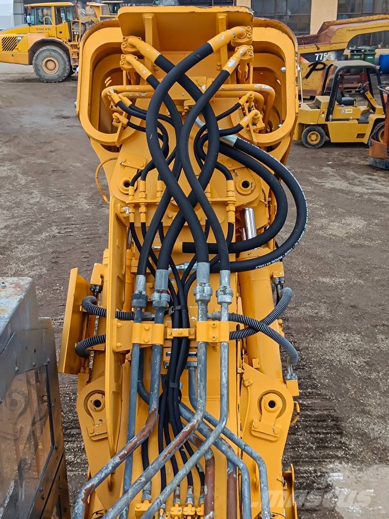 Liebherr R 944 C 大型油圧ショベル12t以上(パワーショベル・ユンボ)