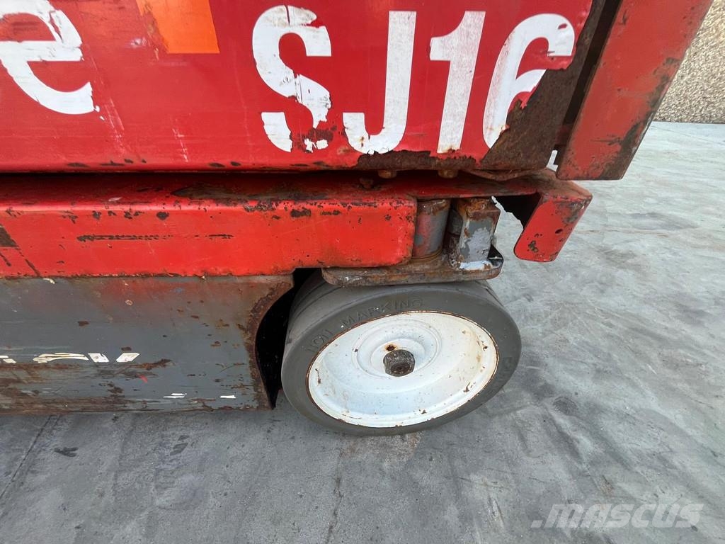 SkyJack SJ16 SJ16 Telescopic boom lifts