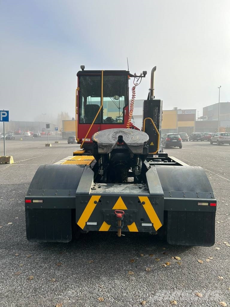 Kalmar T2i Trattori portuali