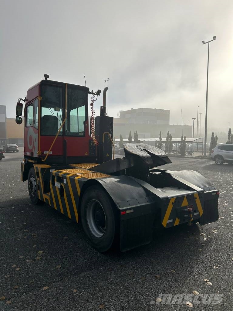 Kalmar T2i Trattori portuali