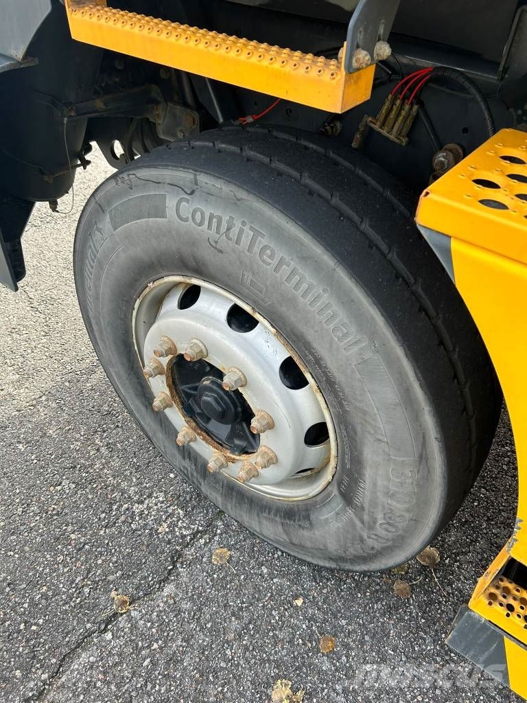 Kalmar T2i Trattori portuali
