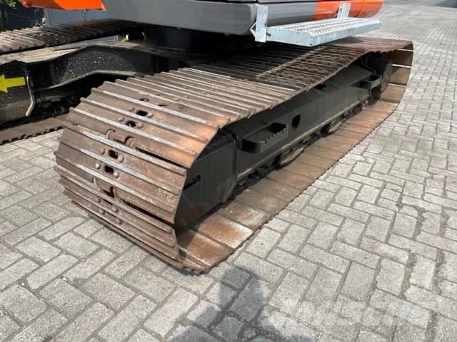 Hitachi ZX 135 US Rupsgraafmachines