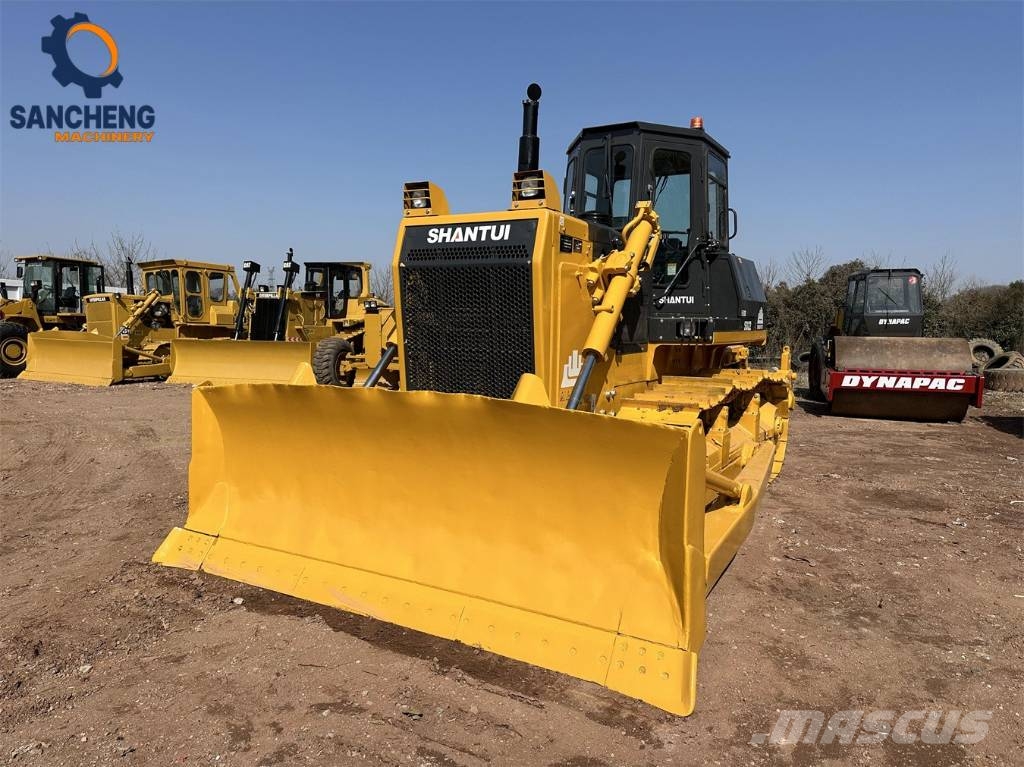 Shantui SD22 Crawler dozers