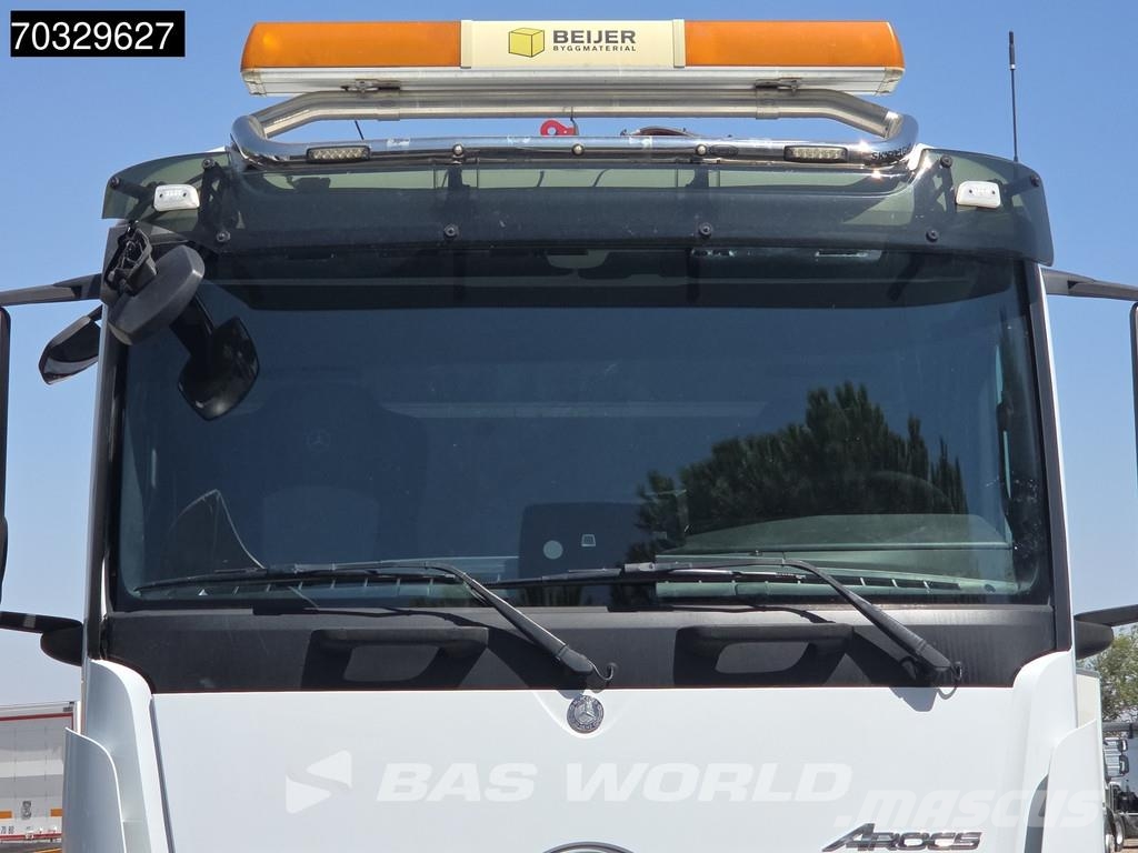 Mercedes-Benz Arocs 2532 Arocs 6X2 FASSI F235A.2.26 E-DYNAMIC Cr 플랫베드/드롭사이드 트럭