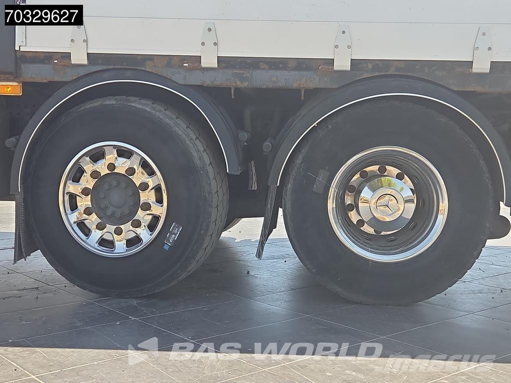 Mercedes-Benz Arocs 2532 Arocs 6X2 FASSI F235A.2.26 E-DYNAMIC Cr 플랫베드/드롭사이드 트럭