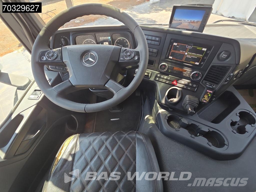 Mercedes-Benz Arocs 2532 Arocs 6X2 FASSI F235A.2.26 E-DYNAMIC Cr 플랫베드/드롭사이드 트럭