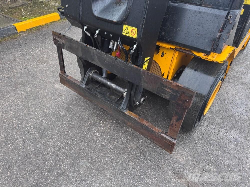JCB TLT 35-23D-2WD - CONSIGNED TO TCH JCB AUCTION Kahveltõstukid - muud