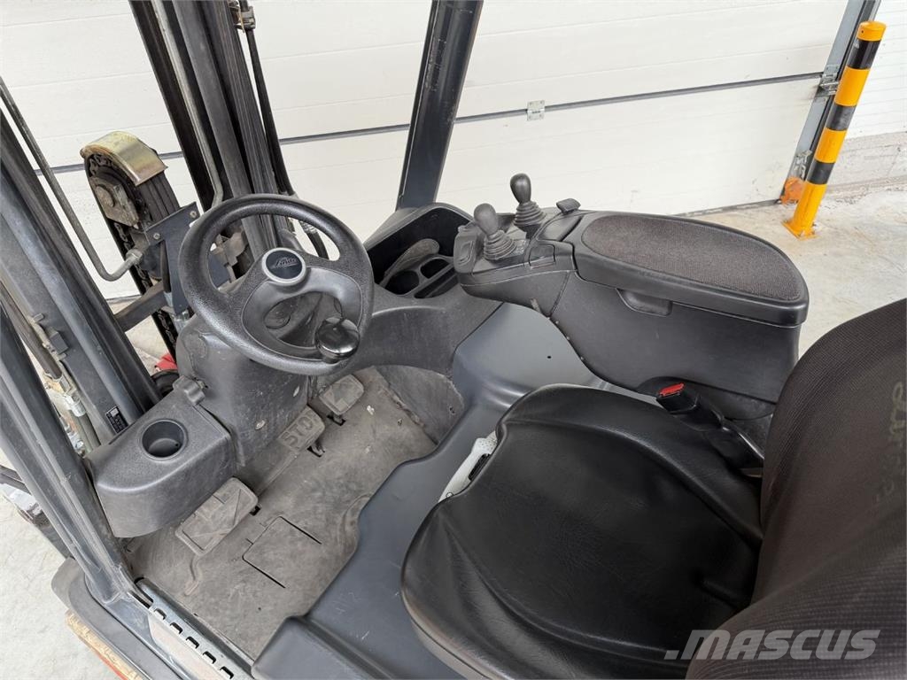 Linde E 18-02 电动叉车
