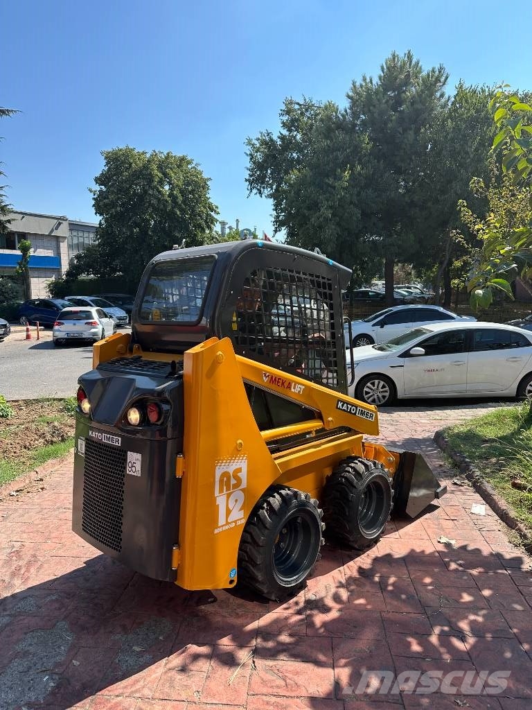 Kato AS12 Skid Steer Loader Schrankladers