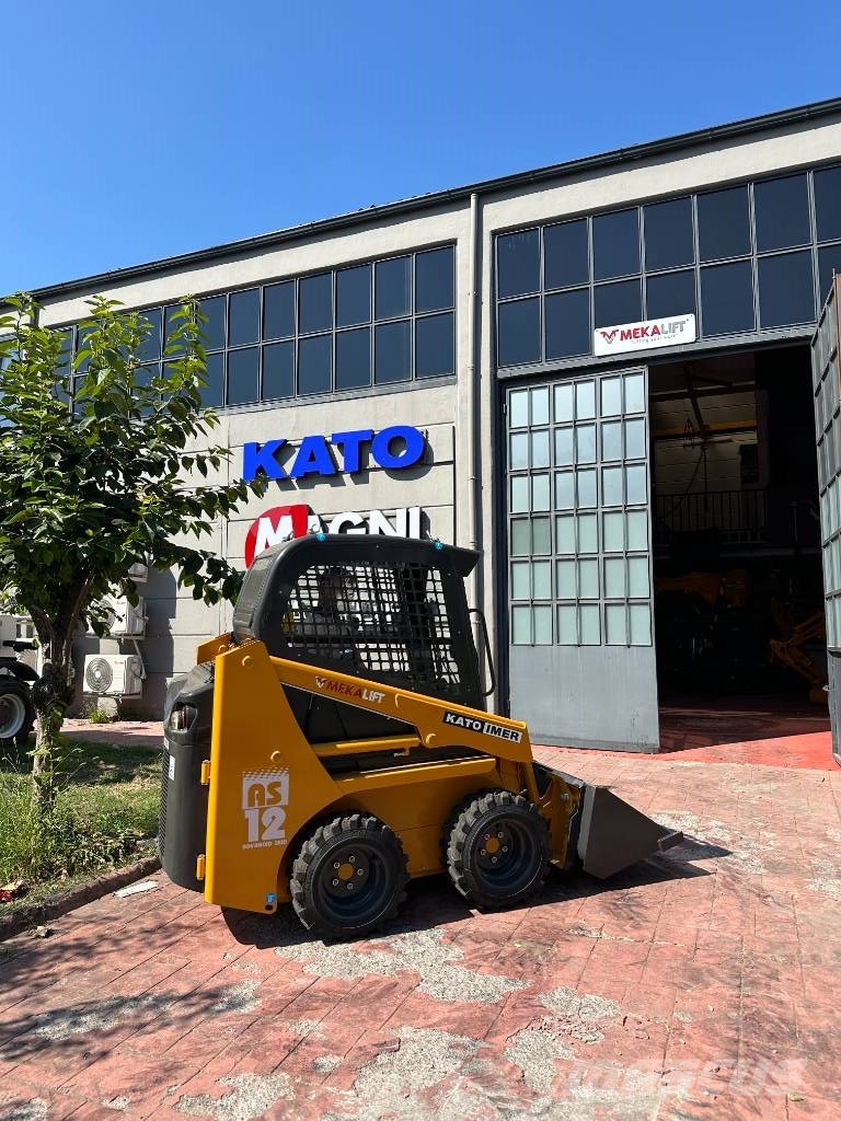Kato AS12 Skid Steer Loader Schrankladers