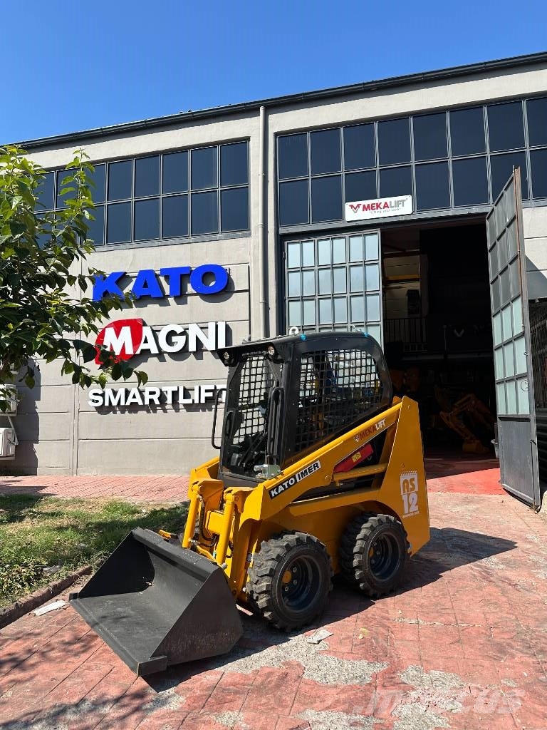 Kato AS12 Skid Steer Loader Schrankladers