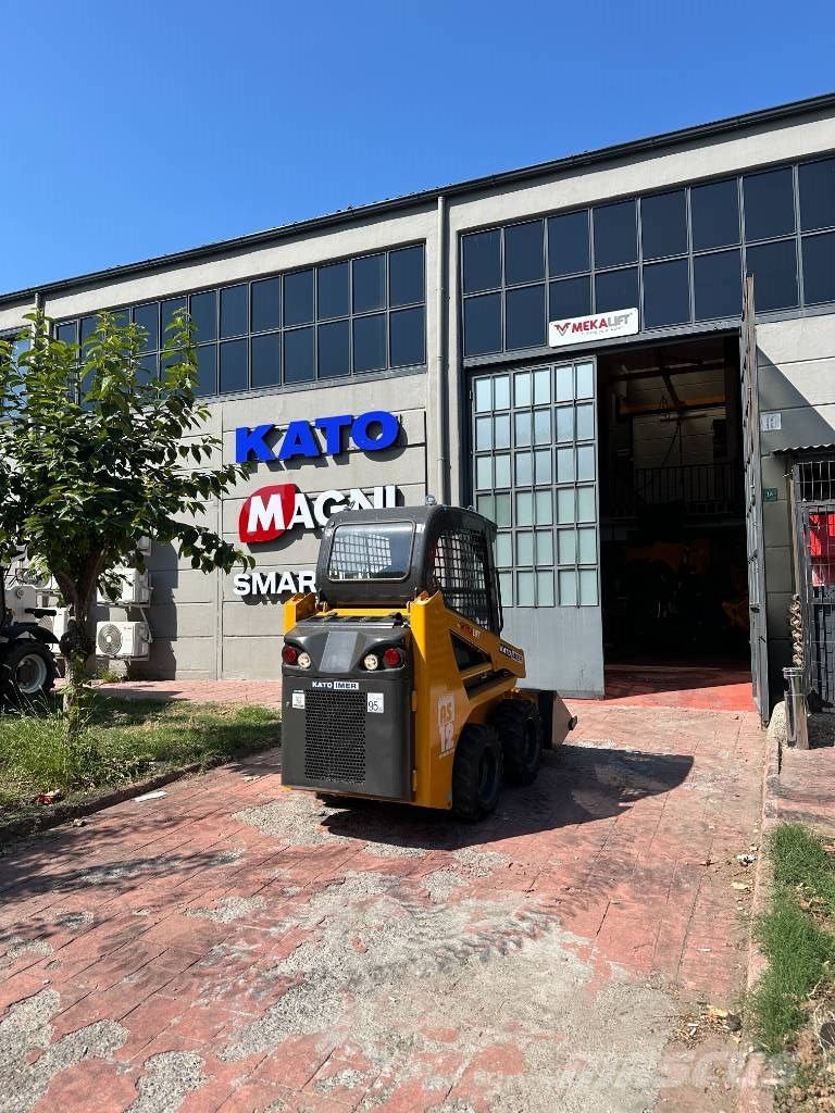 Kato AS12 Skid Steer Loader Schrankladers