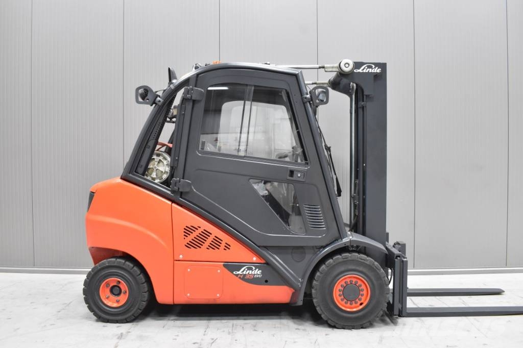 Linde H 35 T - 02 Περονοφόρα ανυψωτικά κλαρκ με φυσικό αέριο LPG