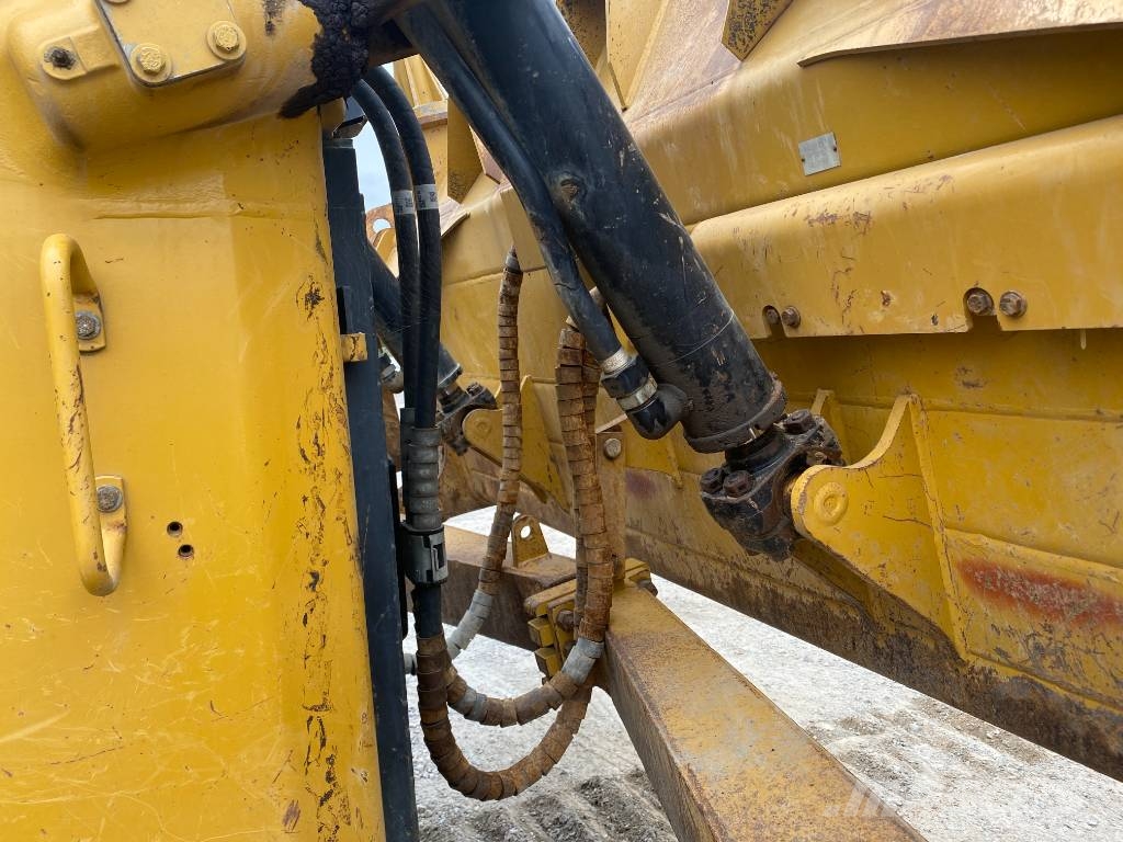 CAT D 6 T XL Rupsdozers