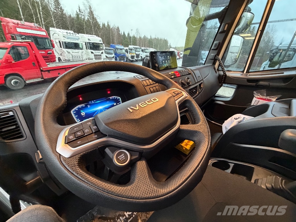 Iveco Eurocargo 160E28FP Umpikorikuorma-autot