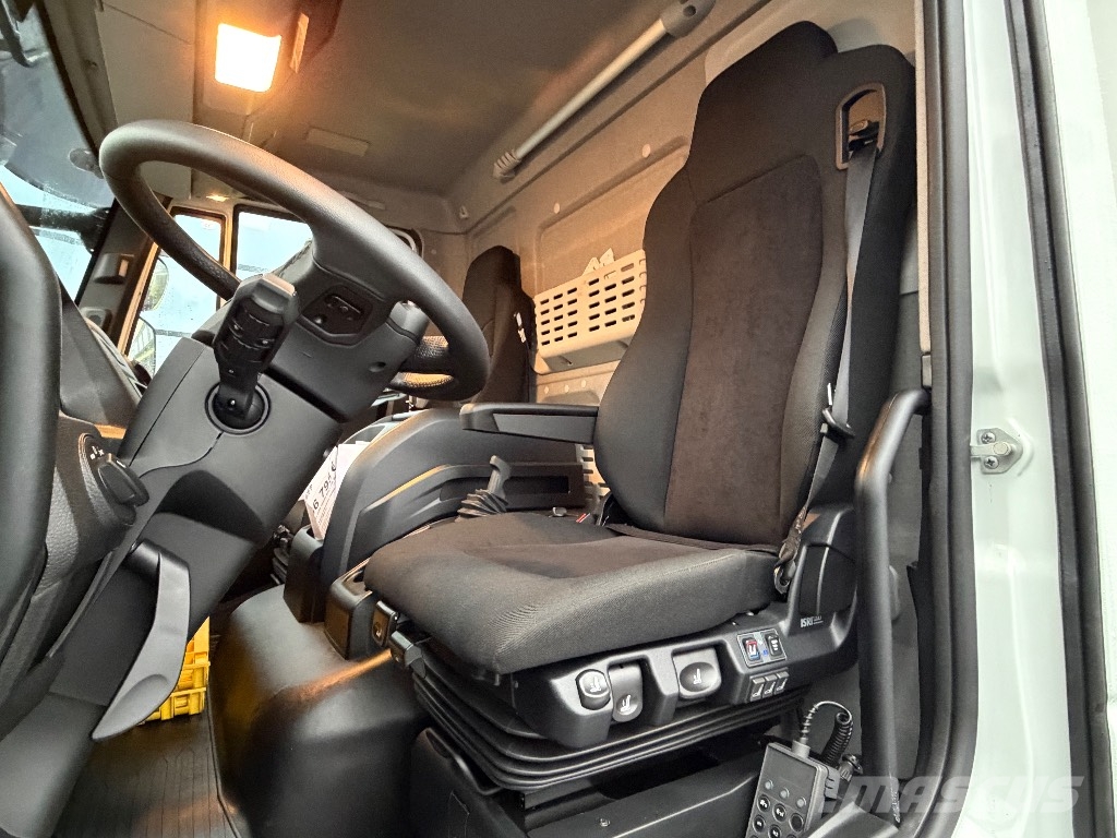 Iveco Eurocargo 160E28FP Umpikorikuorma-autot