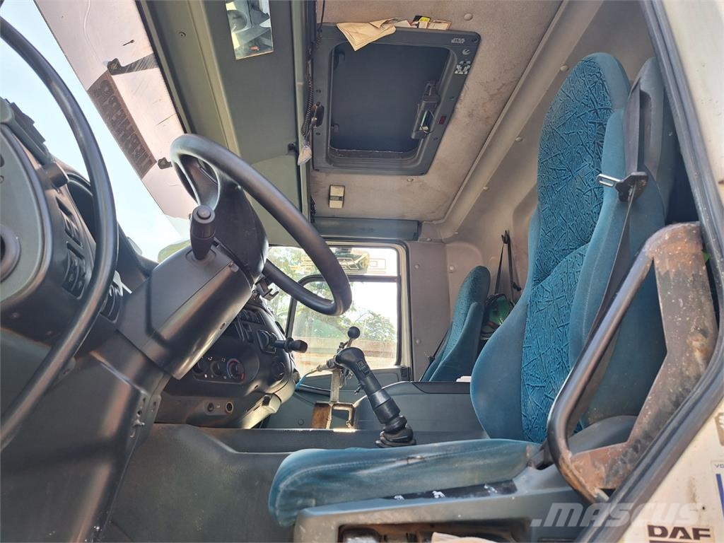 DAF FAD CF 85.430 8X4 Шасі з кабіною