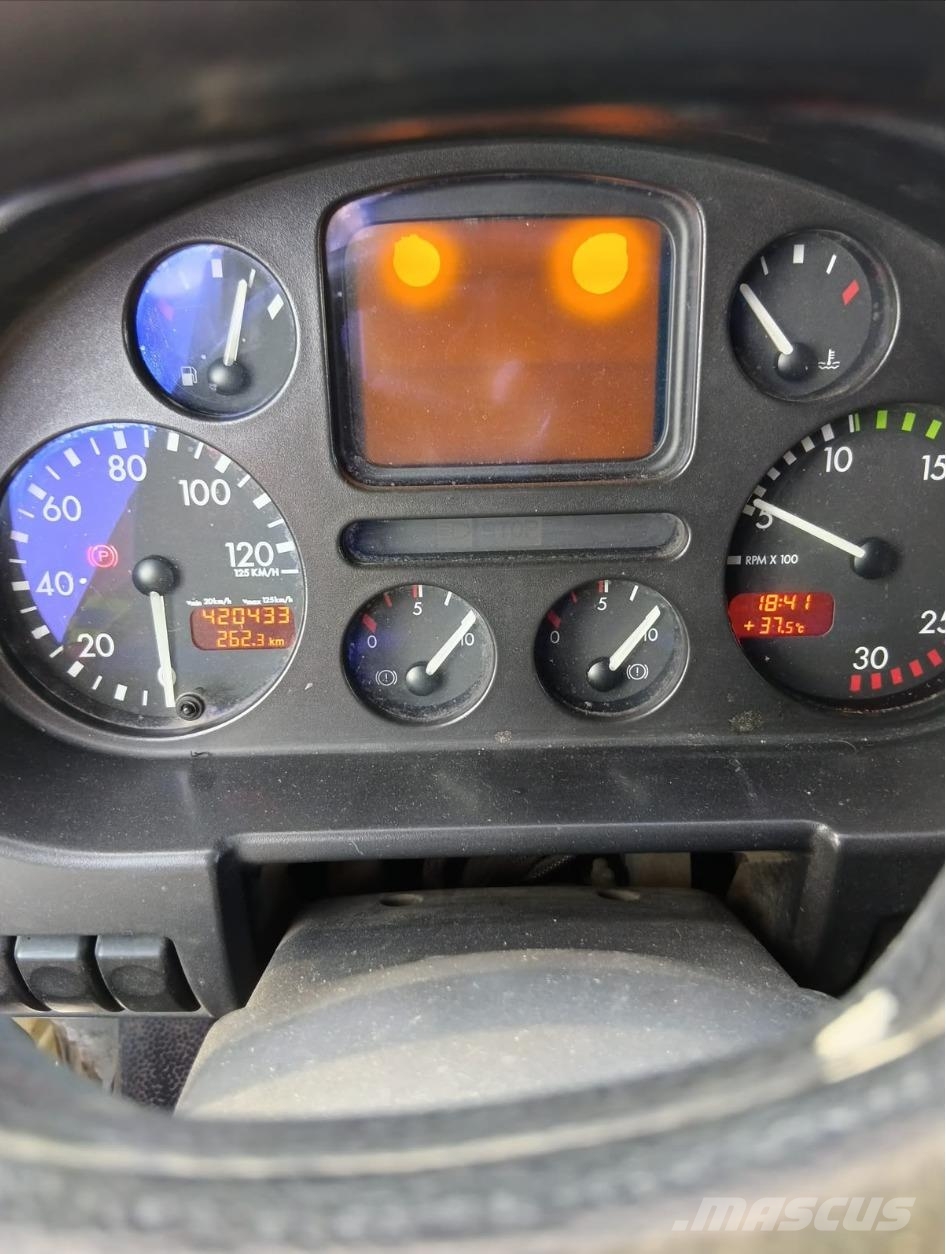 DAF FAD CF 85.430 8X4 Шасі з кабіною