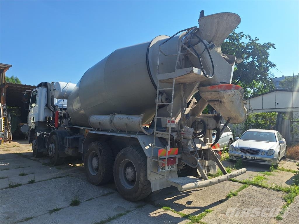 DAF FAD CF 85.430 8X4 Шасі з кабіною