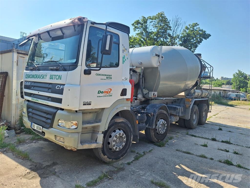DAF FAD CF 85.430 8X4 Шасі з кабіною