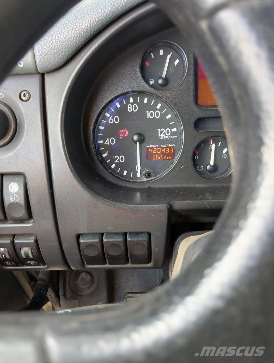 DAF FAD CF 85.430 8X4 Шасі з кабіною