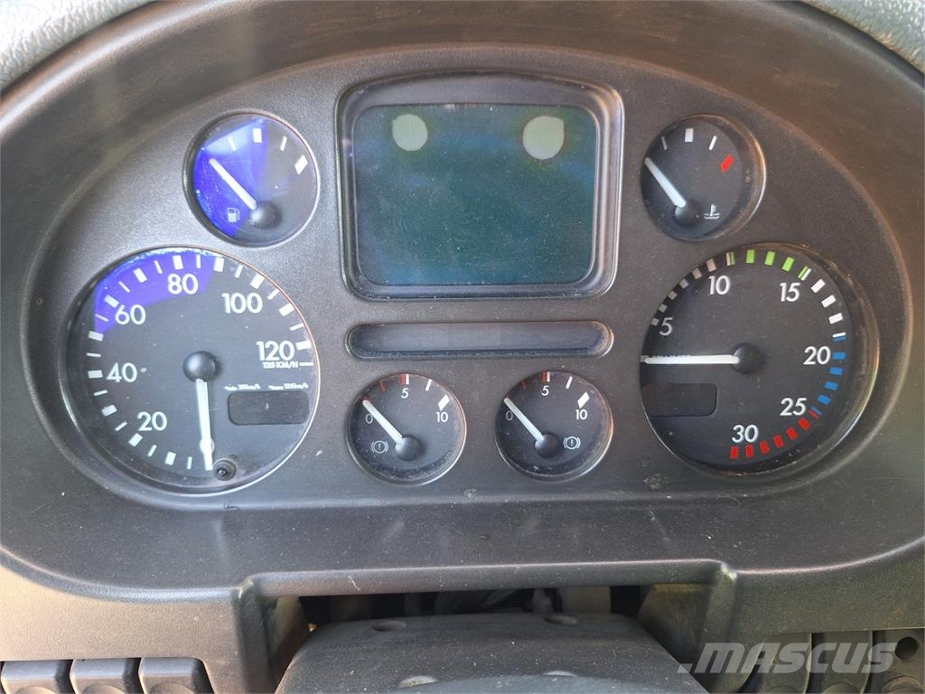 DAF FAD CF 85.430 8X4 Шасі з кабіною