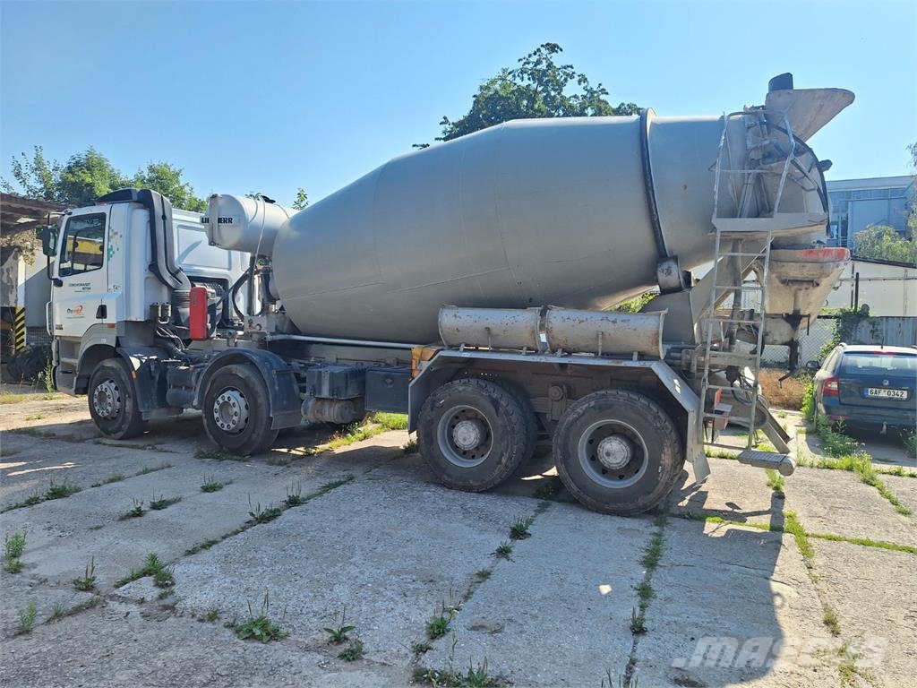 DAF FAD CF 85.430 8X4 Шасі з кабіною
