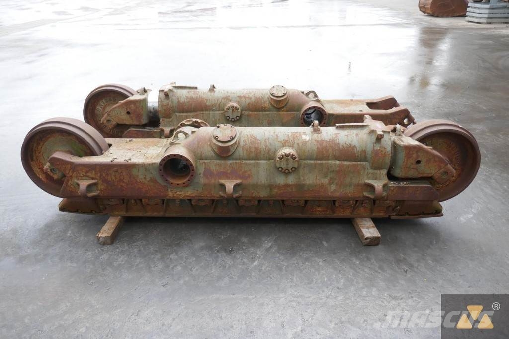 CAT 9W-0558 Banden, wielen en velgen