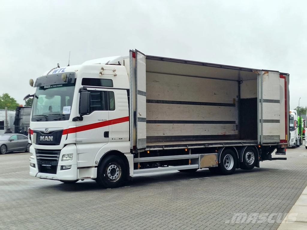 MAN TGX 26 510 6x2 - Box with sidedoors - Retarder - L Furgons