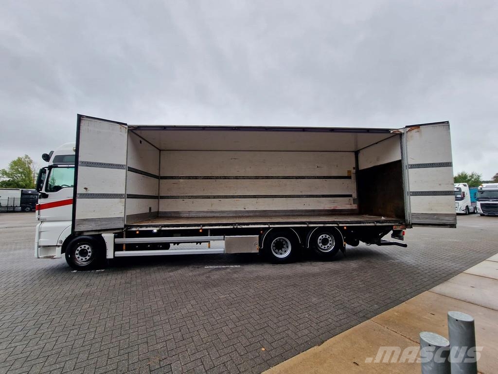 MAN TGX 26 510 6x2 - Box with sidedoors - Retarder - L Furgons