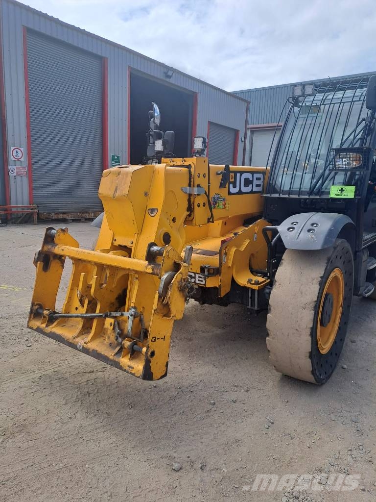JCB 560-80WM Teleskopiskie manipulatori