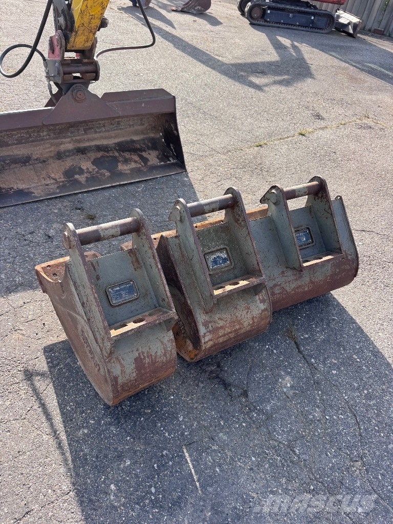 Wacker Neuson EZ36 EZ38 2 Löffel MS 03 ミニ油圧ショベル 7t以下（ミニユンボ・ミニディガー）