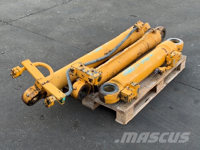 Liebherr A 904 USED HYDRAULIC CYLINDER 液压