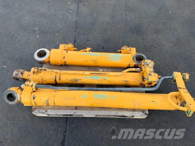 Liebherr A 904 USED HYDRAULIC CYLINDER 液压