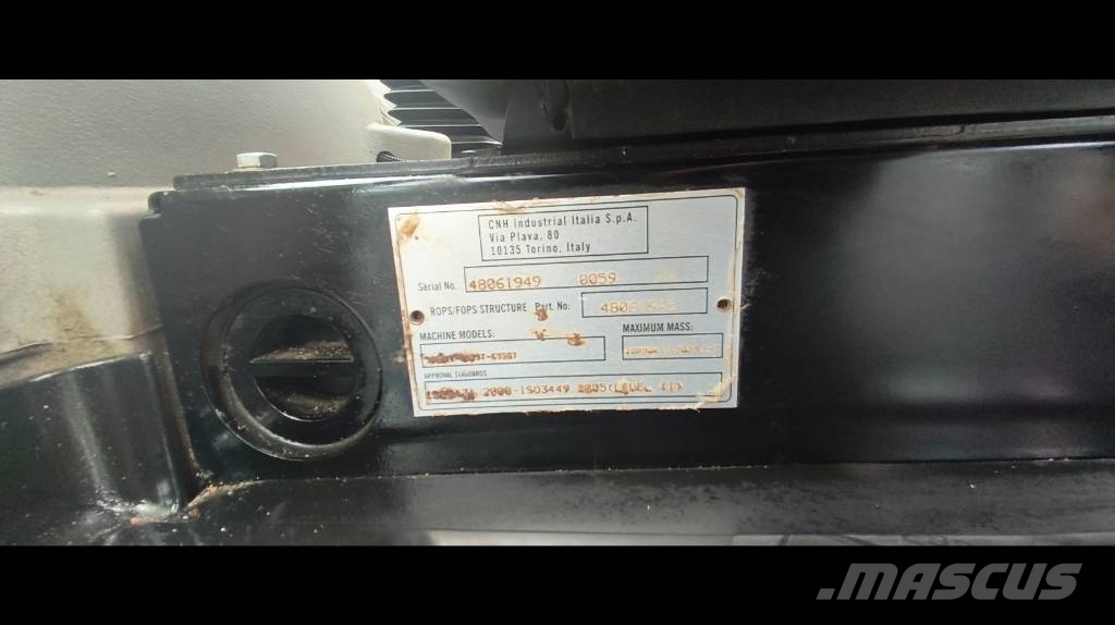 CASE 695 ST Wielgraafmachines