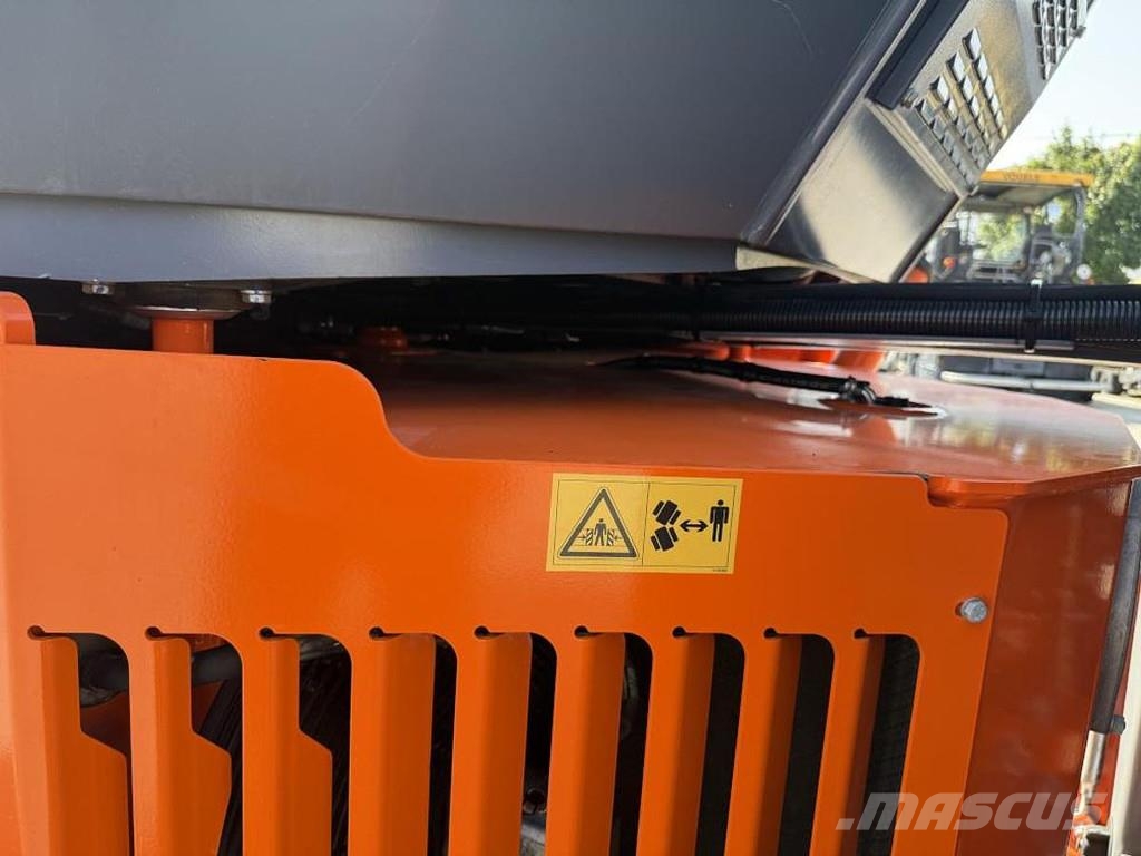 Hamm HD+ 90i VV مداحل ثنائية الاسطوانة