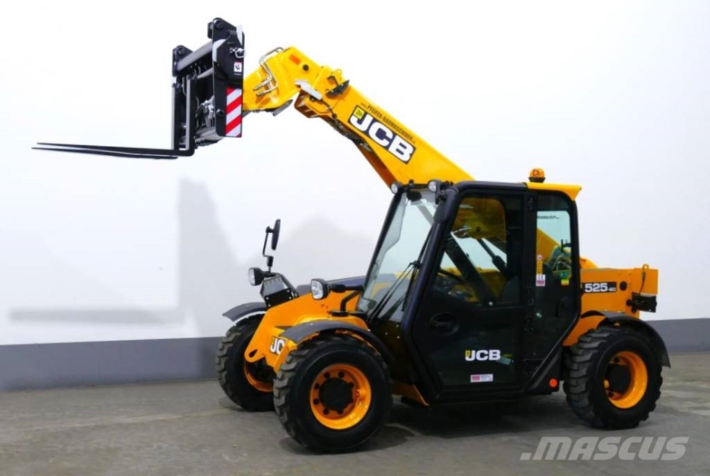 JCB 525 - 60 HiViz T4 4x4x4 - 6m / 2.5t. Q - Fit 伸缩臂叉装车|叉装车