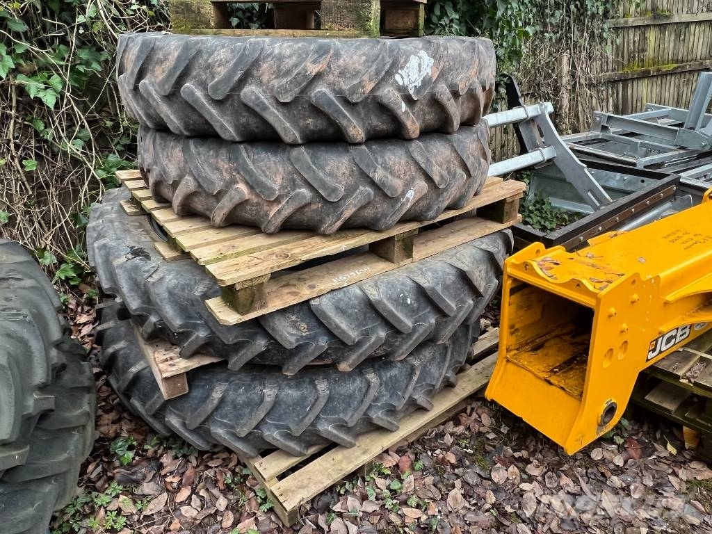  Miscellaneous Row Crops BKT Hjul, Dæk og Fælge