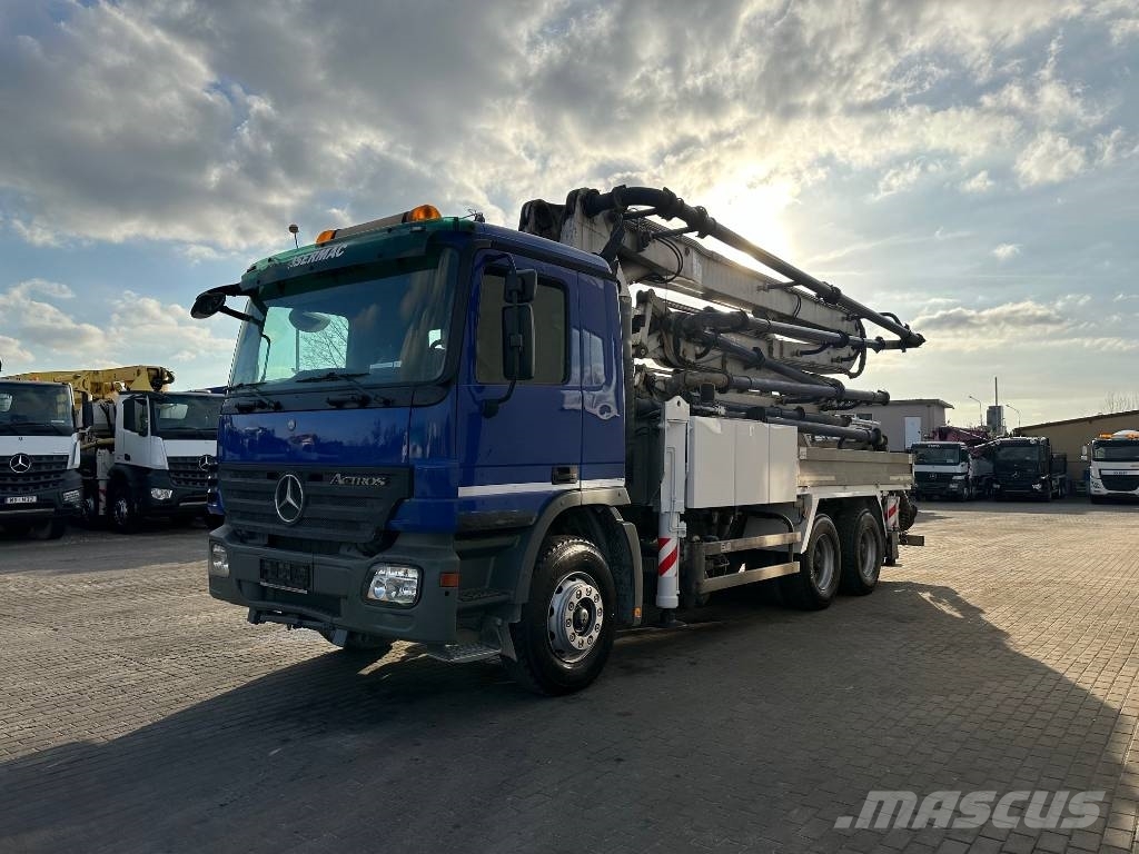 Mercedes-Benz Actros 2636 Sermac 32-5 m 5Z32 Betonpomptrucks