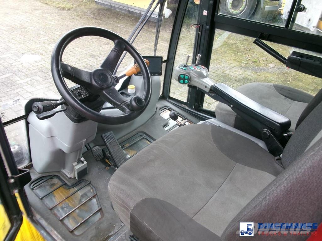 Johnston C202 compact street sweeper Otros tipos de vehículo de asistencia