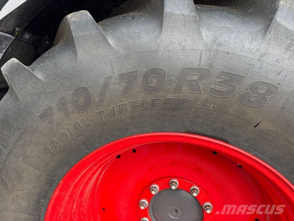 Fendt 724 PROFI PLUS GEN6 Trattori