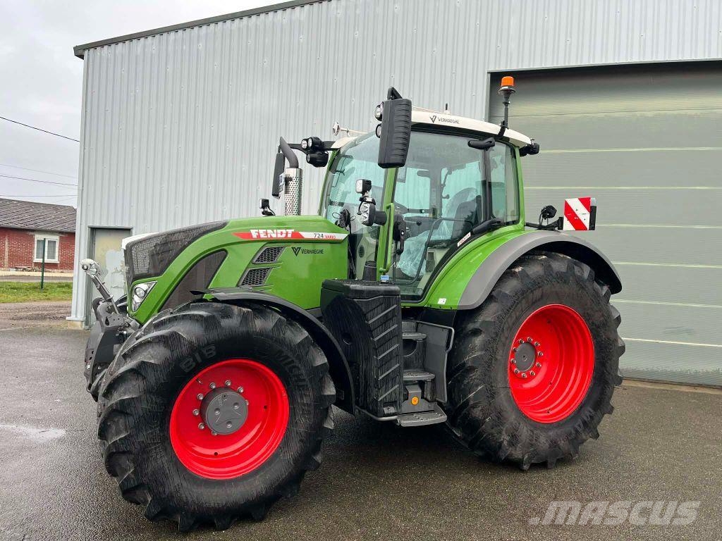 Fendt 724 PROFI PLUS GEN6 Трактори