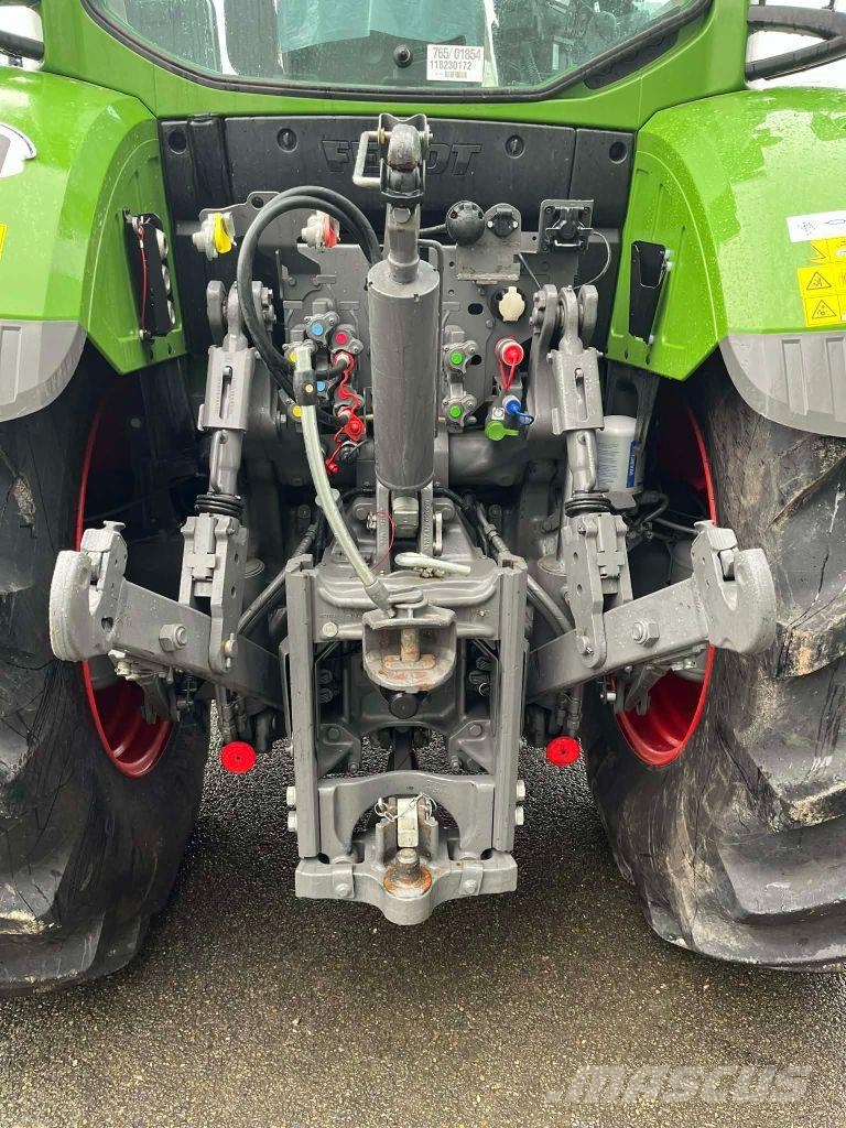 Fendt 724 PROFI PLUS GEN6 Трактори