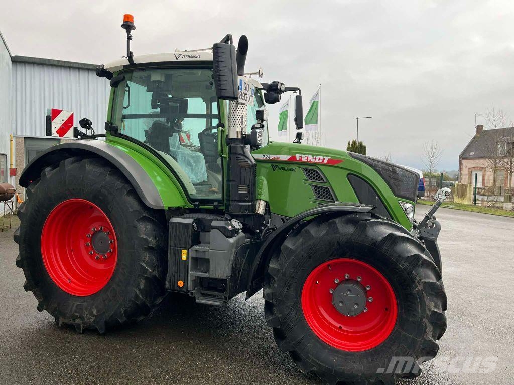 Fendt 724 PROFI PLUS GEN6 Traktoren