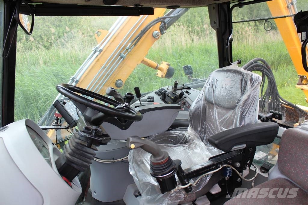Massey Ferguson 6480 met Herder Grenadier 518LS Tractors