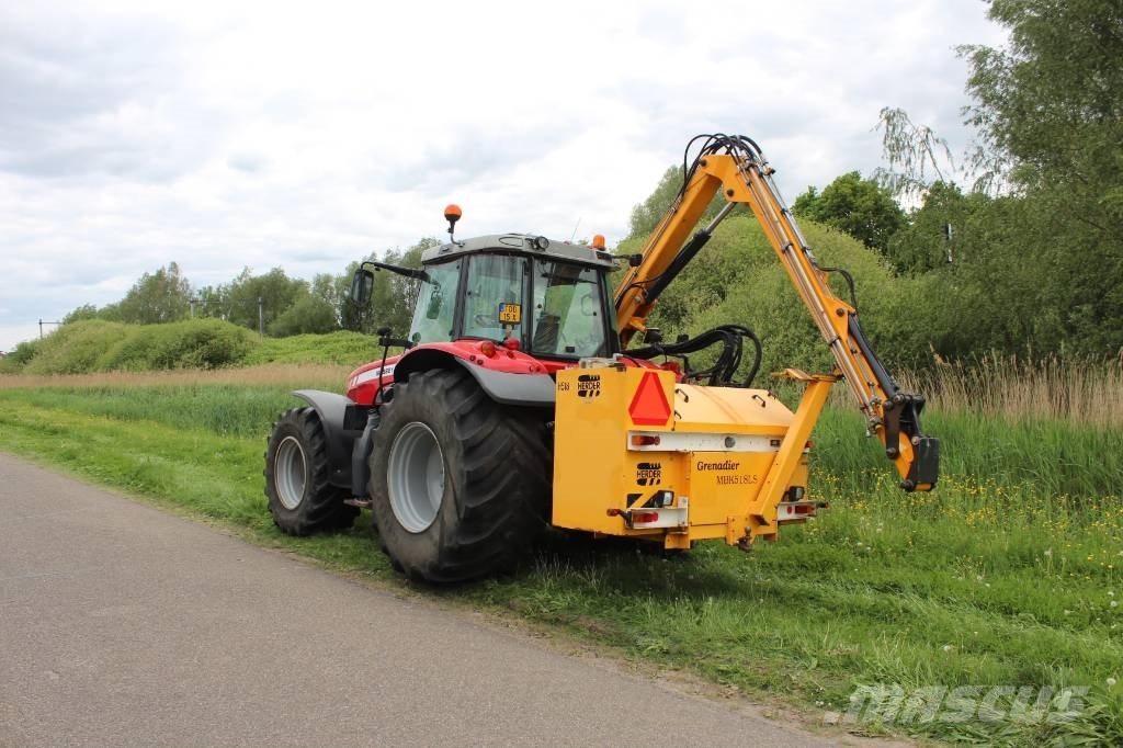 Massey Ferguson 6480 met Herder Grenadier 518LS Tractors