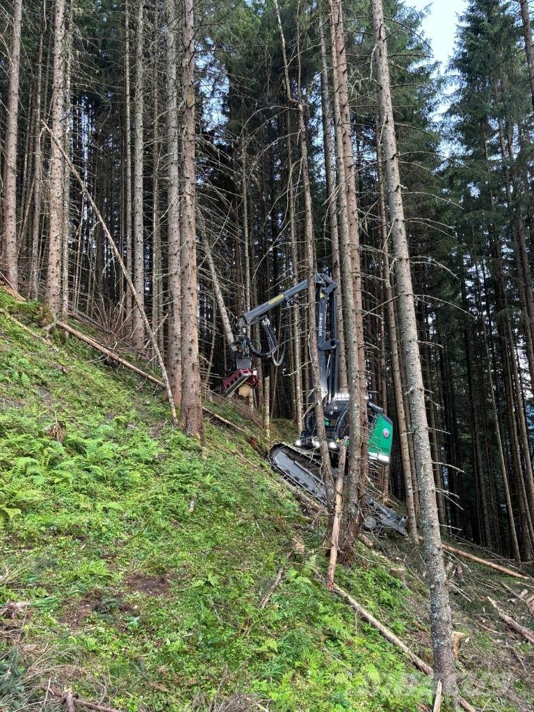 Neuson Forest 204HVT Harvester