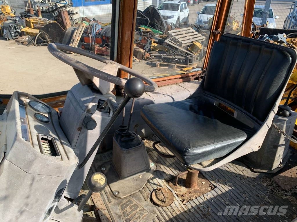 JCB 3 CX Ekskavaatorlaadurid